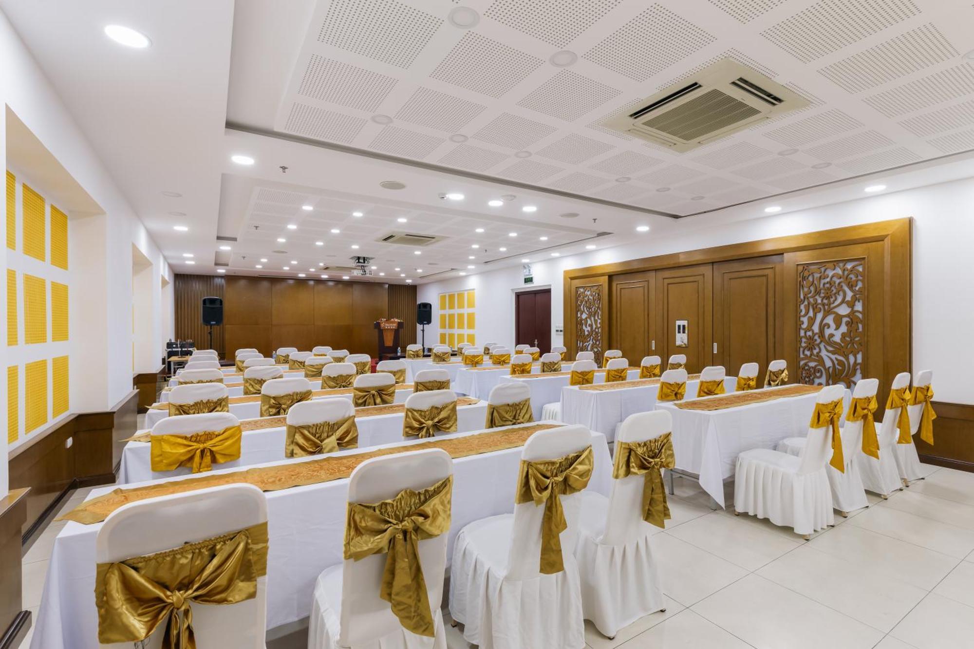 Star Hotel And Spa Danang Kültér fotó